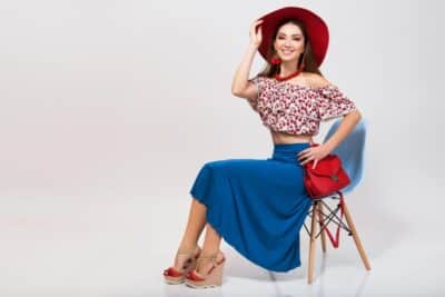 Cómo vestir para lucir esbelta y, a la moda