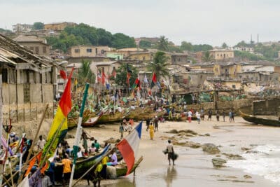 Europa da el 90% de su ropa usada en África y Asia