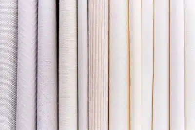 Cómo elegir tela para cortinas: guía completa 2026