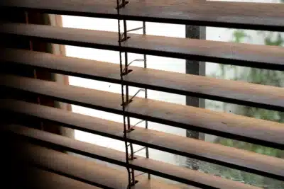 Telas para cortinas: tipos, cuál elegir y cómo usarlas